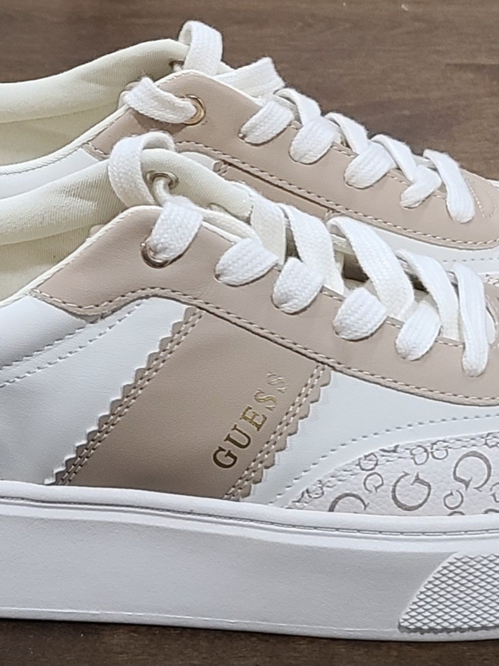 GUESS Haylla2 Platform Sneakers Off-White/Light Beige Women's
